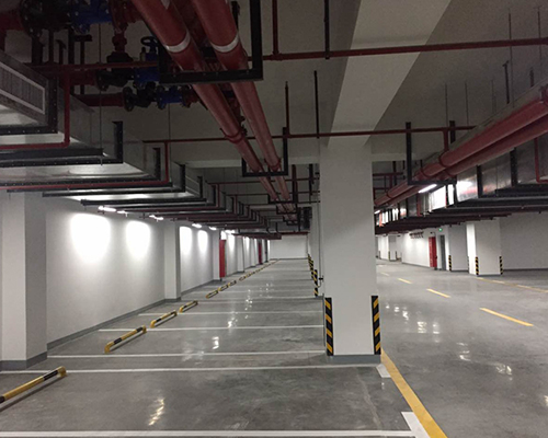 元中大厦停下停车场