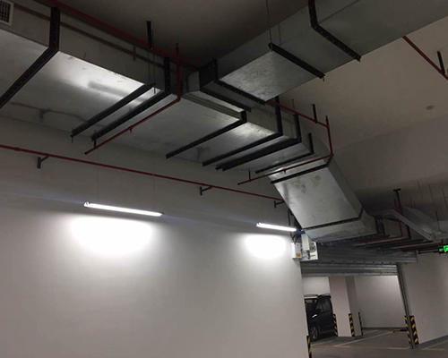 元中大厦停下停车场